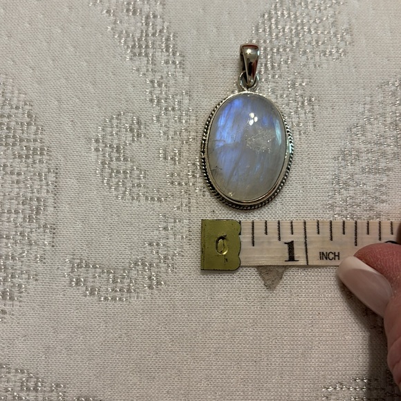 MOONSTONE NEW Sterling silver and moonstone pendant - Picture 5 of 8